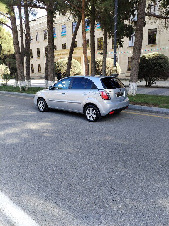 Kia Rio, 1.4 L, 2009 il, 102 000 km — Avtomobillər, Bakı (9)