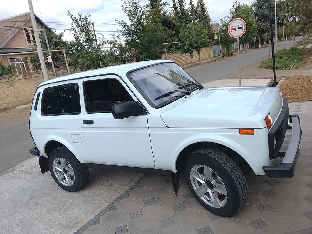 Lada (VAZ) Niva, 1.7 L, 2024 il, 4 500 km — Avtomobillər, Yardımlı (6)
