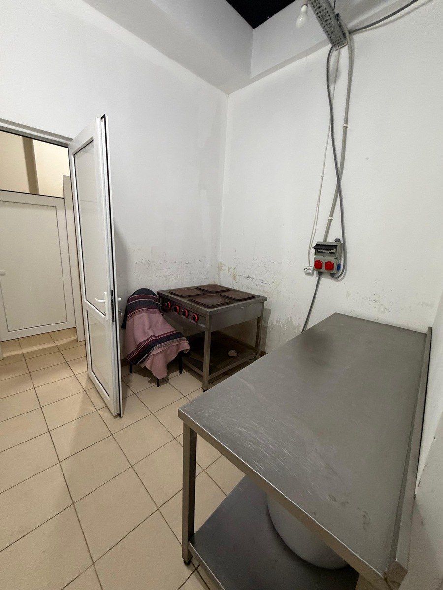 Satılır obyekt 560 m² — Əmlak, Bakı (10)