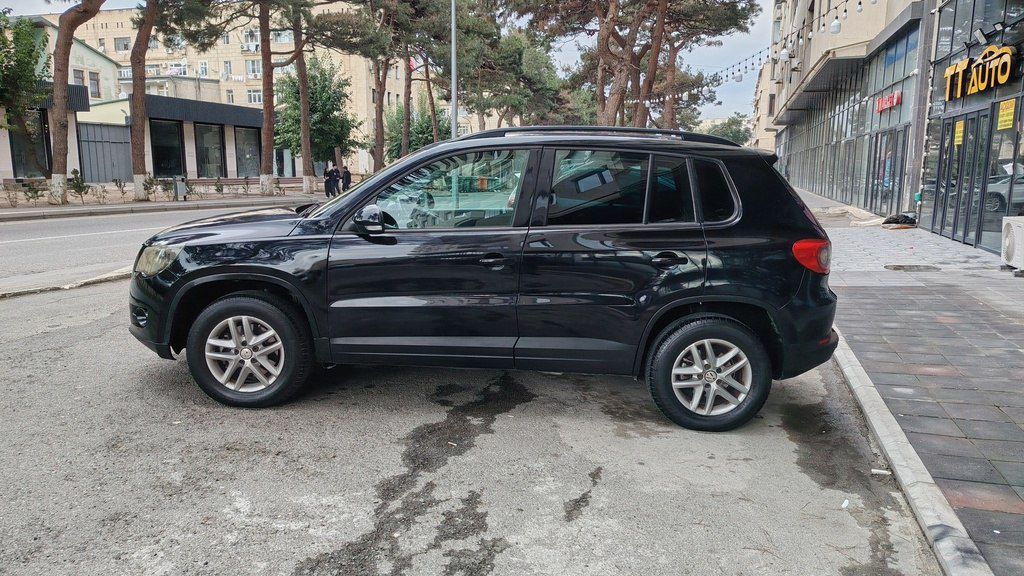 Volkswagen Tiguan, 2.0 L, 2010 il, 224 000 km — Avtomobillər, Bakı (8)