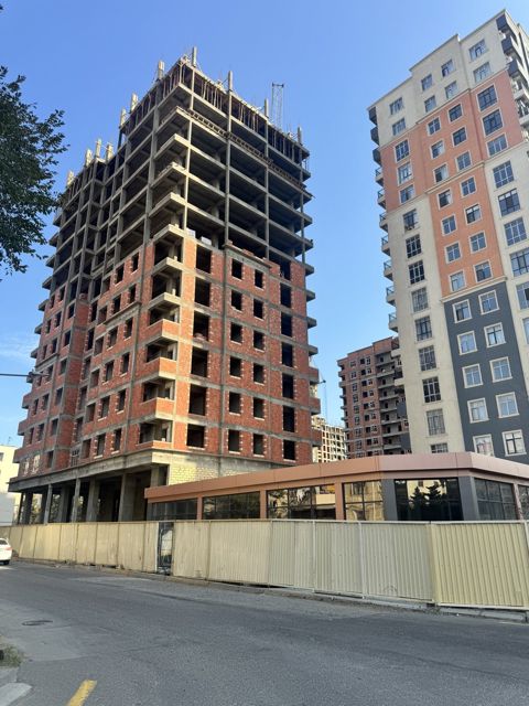 Satılır 3 otaqlı yeni tikili 111.5 m² — Bakı