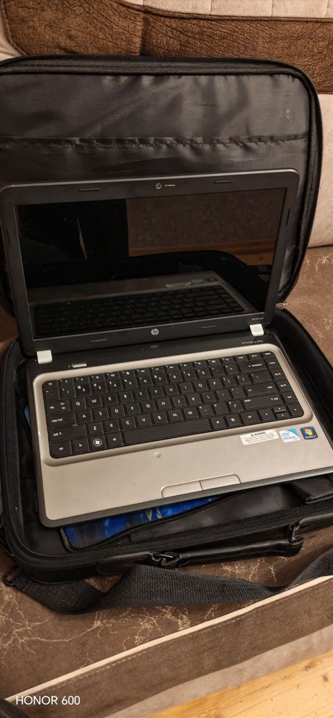 İşlənmiş HP Pavilion, 15.6 Intel Pentium, 128 GB, Ödənişli çatdırılma — Bakı