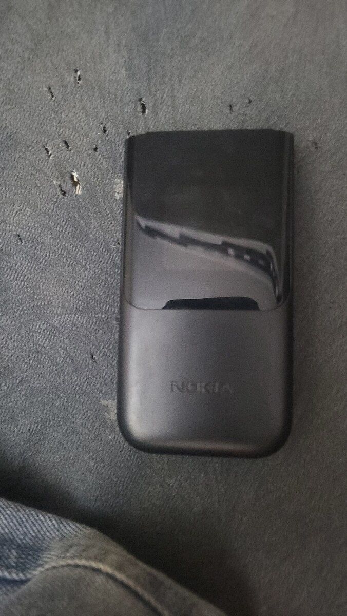 Nokia 2720 Flip Black 4GB — Smartfonlar, Sumqayıt