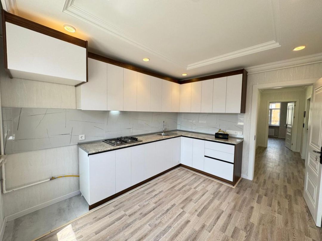 Satılır 2 otaqlı köhnə tikili 60 m² — Mənzil, Bakı (2)
