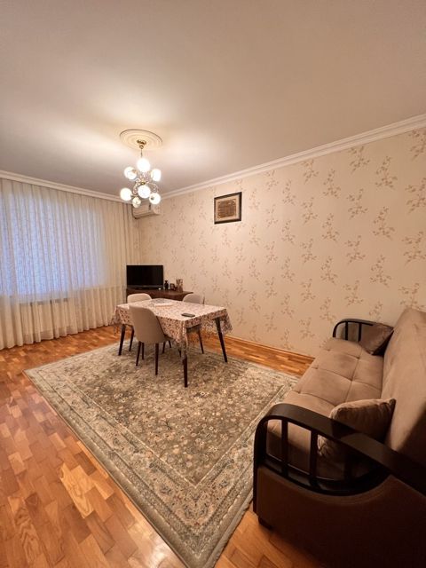 Satılır 2 otaqlı köhnə tikili 50 m² — Bakı