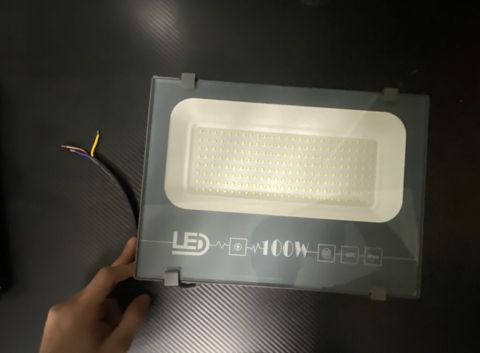 Güc: 100 Watt (yüksək işıq vermə qabiliyyəti) Korpus tipi: Slim — 32 ₼ · Qobu · Proyektor Güc: 100 Watt (yüksək işıq vermə qabiliyyəti) Korpus tipi: Slim — Qobu