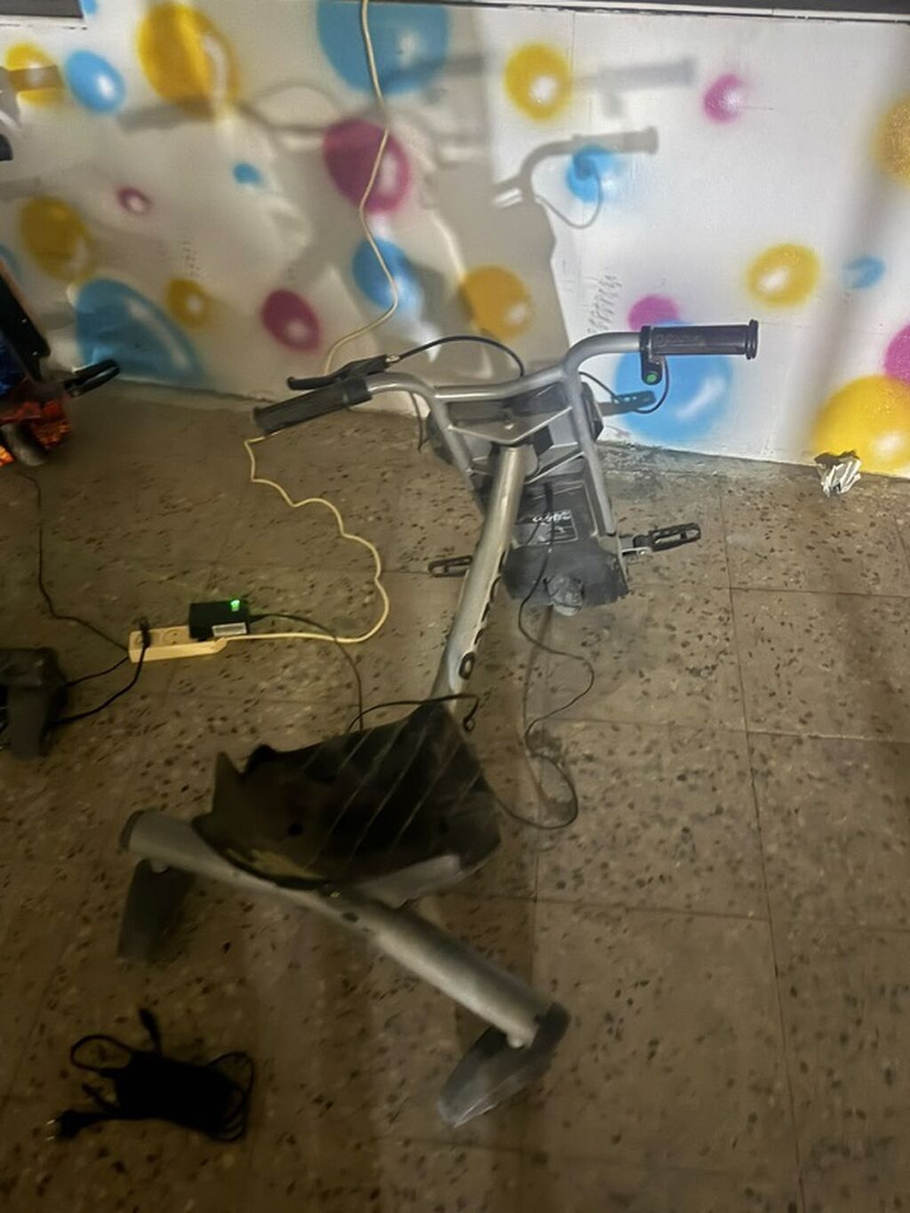 İkisi birlikdedir qiymet.Elaqe üçün 0702992052 nömresinin wp sna yazn — Uşaq avtomobilləri, Digah (3)