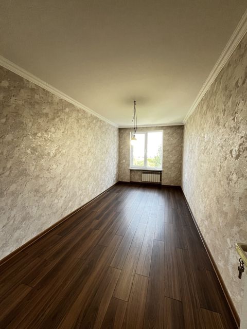 Satılır 3 otaqlı köhnə tikili 74 m² — Bakı
