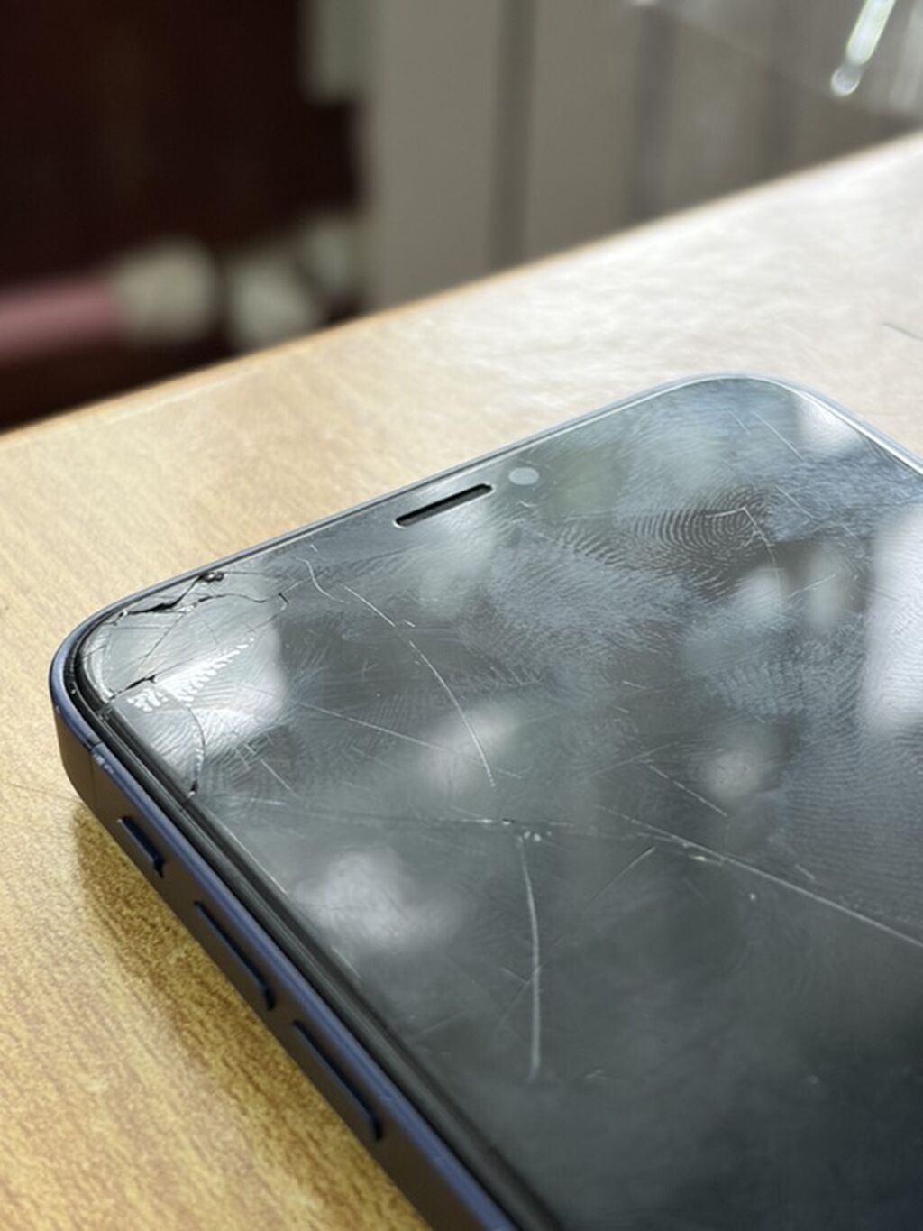 IPhone 17 Pro, 64 GB, Mavi, Qırıq — Apple iPhone, Xaçmaz (3)