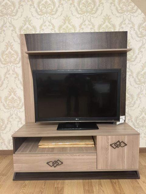 TV stendi və divar paneli dəsti Eni 140sm uzunlugu 170sm televizor — Mehdiabad