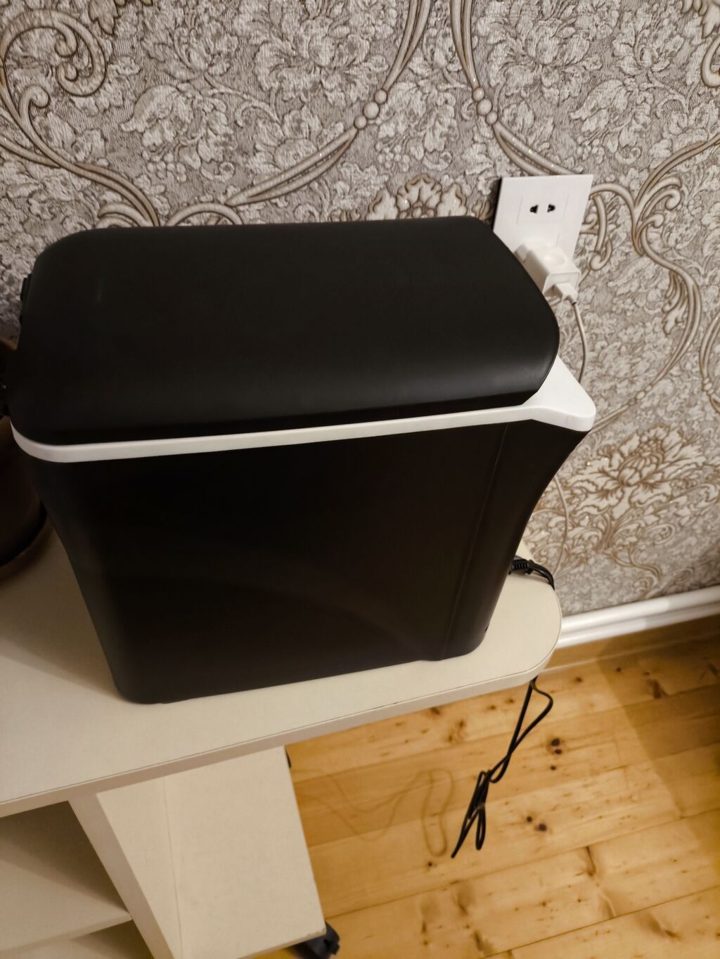 Kompakt avtomobil soyuducu/isitmə qutusu - Ölçülər: 31 20 28 sm — Avtomobil üçün soyducu, Bakı (2)