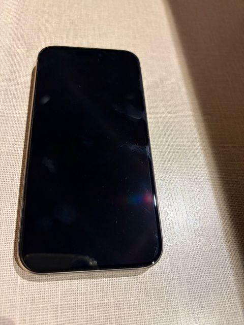 Apple iPhone 15 Pro White Titanium 128GB/8GB — Bakı