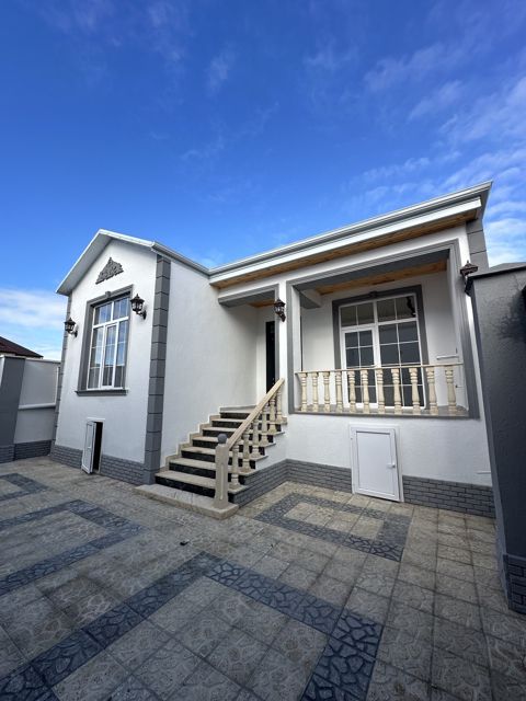 Satılır 3 otaqlı həyət evi/bağ evi 90 m² — Bakı