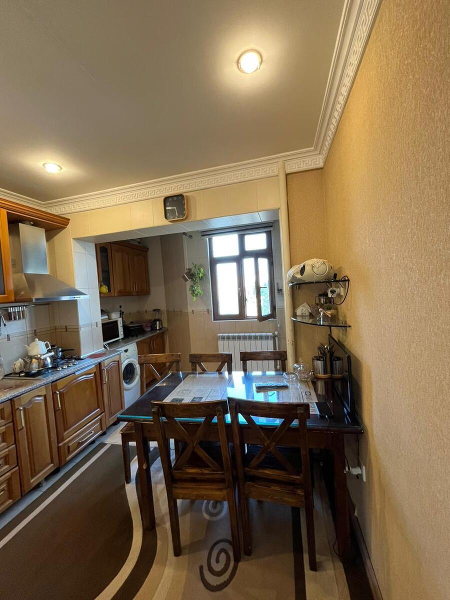 Satılır 4 otaqlı köhnə tikili 100 m² — Mənzil, Bakı (8)