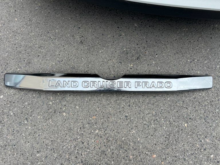 "Toyota Land Cruiser Prado" nömrə üstü nikeli — Ehtiyat hissələri və aksesuarlar, Bakı