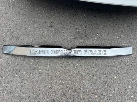 "Toyota Land Cruiser Prado" nömrə üstü nikeli — Bakı