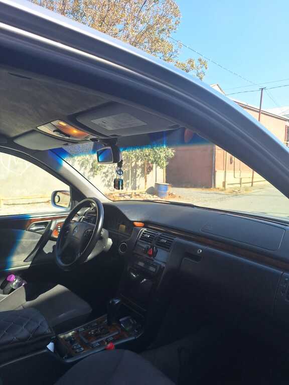 Mercedes E 240, 2.6 L, 2000 il, 180 000 km 10-NY-384 — Avtomobillər, Bakı (5)
