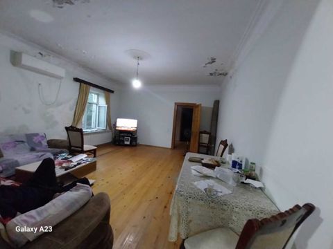 Satılır 4 otaqlı həyət evi/bağ evi 110 m² — Bakı