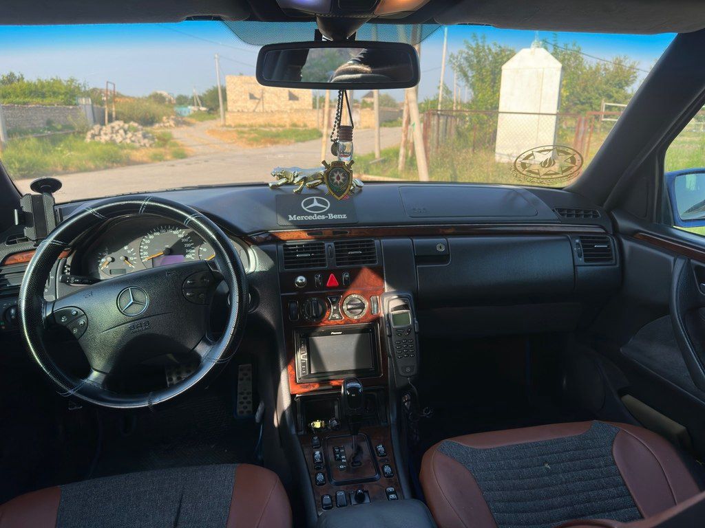 Mercedes E 270, 2.7 L, 2000 il, 505 000 km 90-VH-515 — Avtomobillər, Bakı (6)