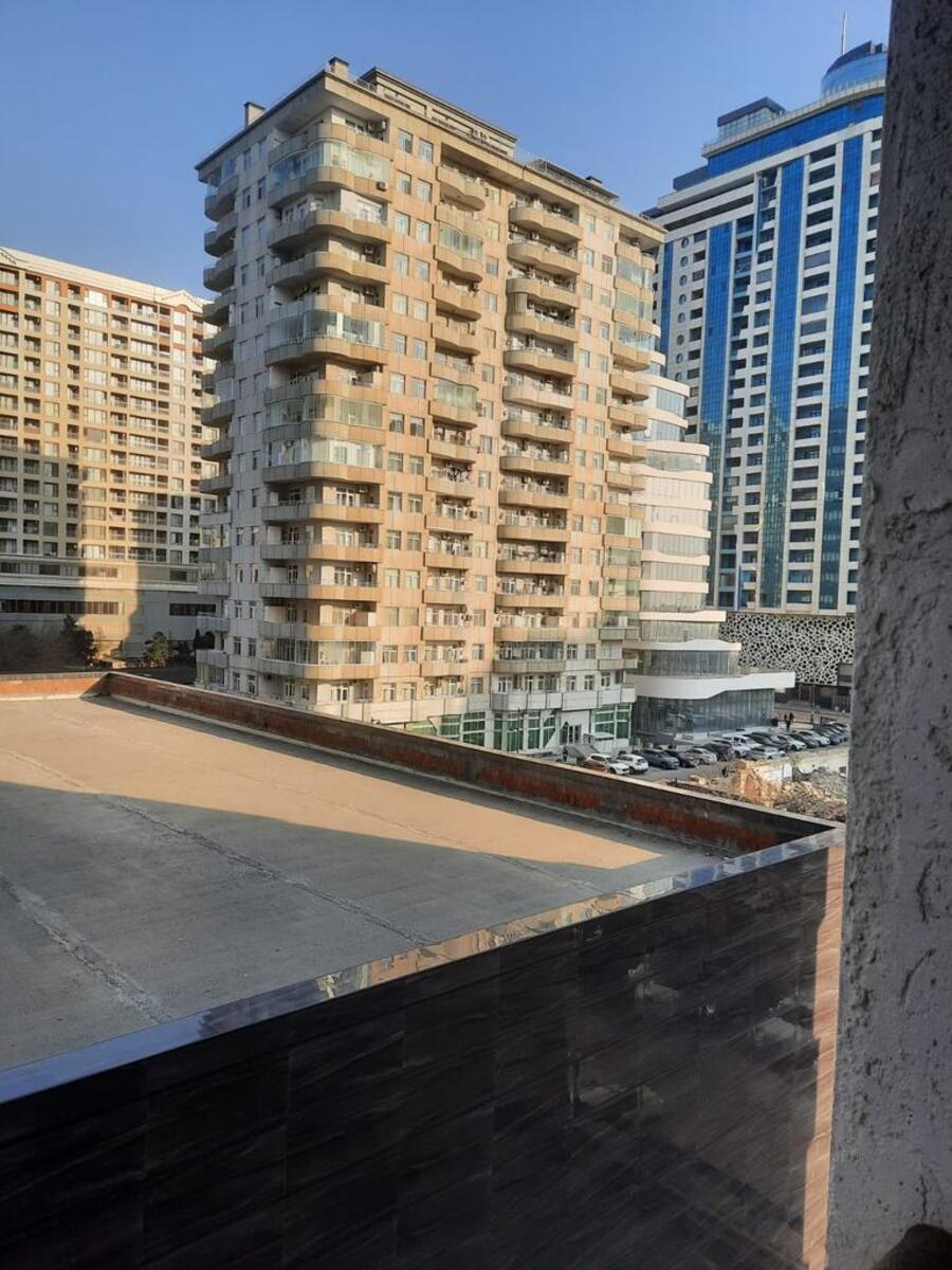Satılır 2 otaqlı yeni tikili 100 m² — Mənzil, Bakı (7)
