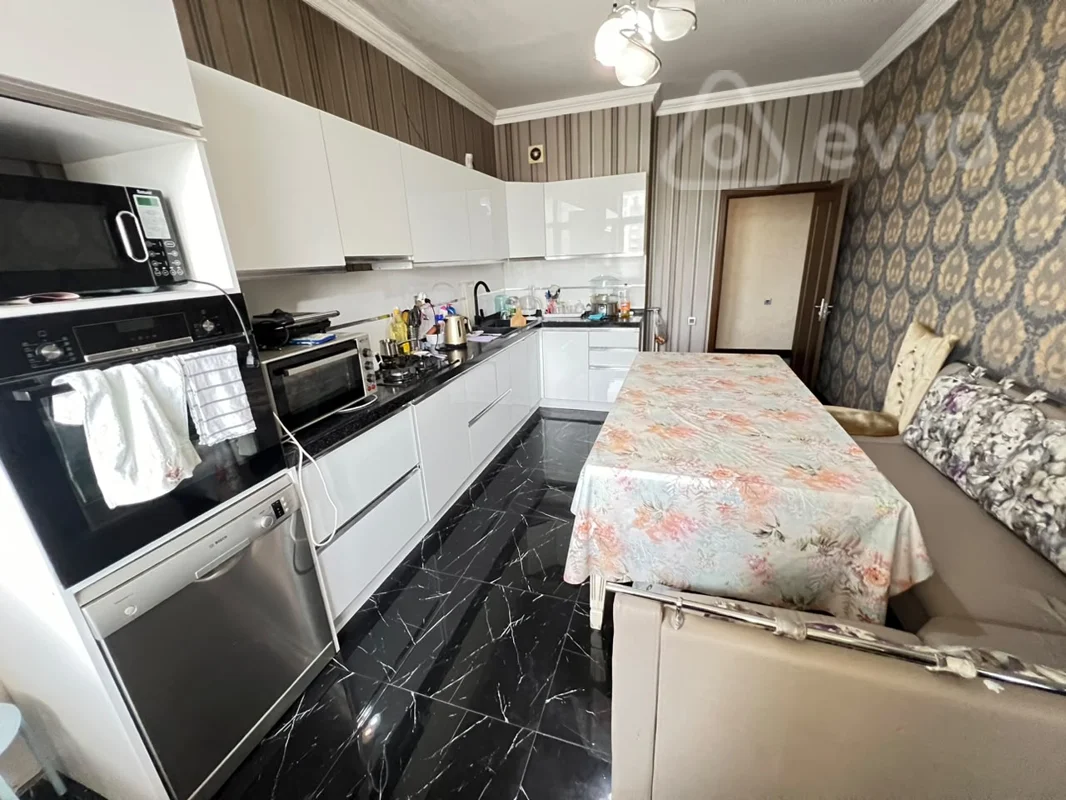 3 otaqlı mənzil, 147 m², Kazım Kazımzadə — Mənzil, Bakı (11)