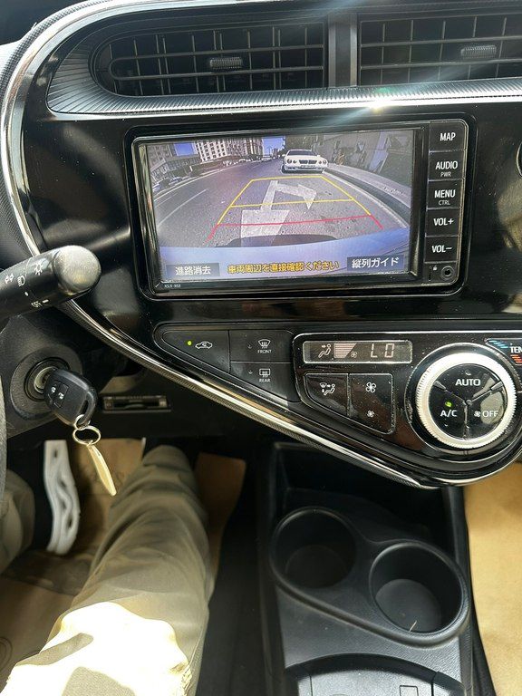 Toyota Aqua, 1.5 L, 0.9 kWh, 2020 il, 28 500 km 88-DQ-526 — Avtomobillər, Bakı (10)