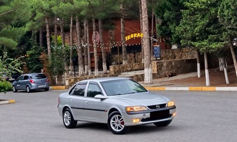 Opel Vectra, 1.6 L, 1998 il, 286 000 km — Sumqayıt
