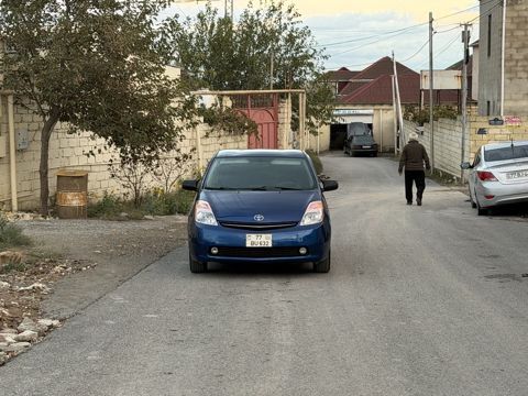 Toyota Prius, 1.5 L, 1.3 kWh, 2008 il, 298 000 km — Bakı