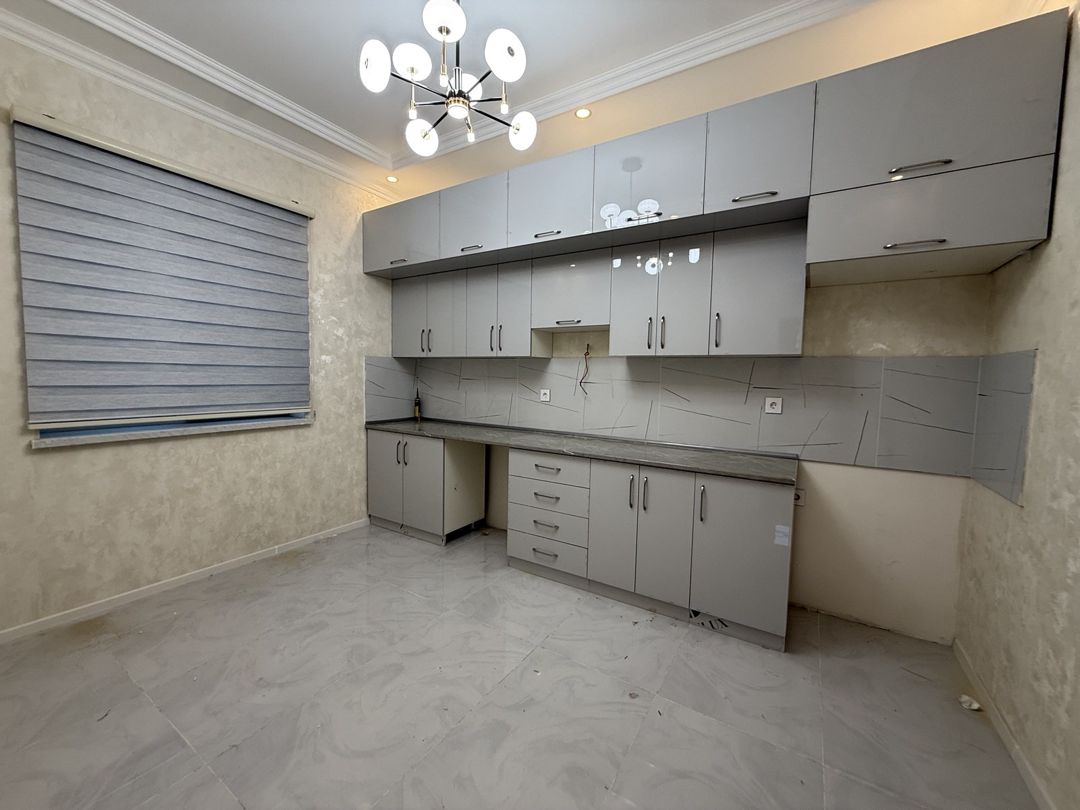 Satılır 5 otaqlı həyət evi/bağ evi 250 m² — Ev, villa, Bakı (8)