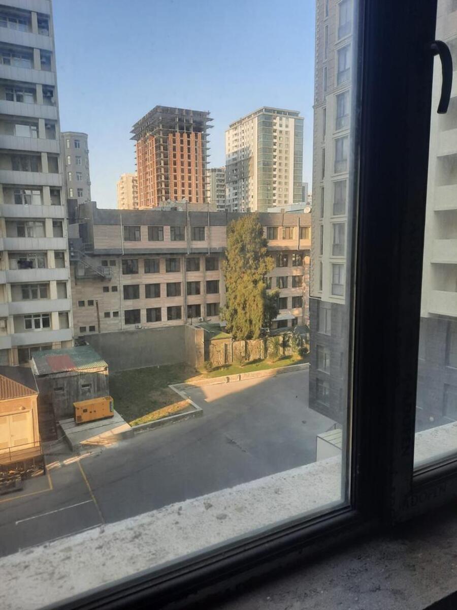 Satılır 2 otaqlı yeni tikili 100 m² — Mənzil, Bakı (4)
