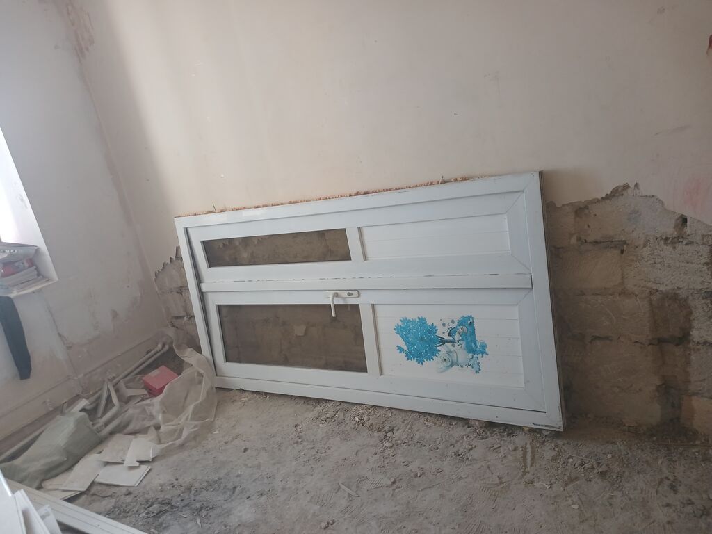 Kapi eni 1m.s6 uzunu 2m.s6 ayna eni 1m.50s uzunu 1m.50s ayna eni 2m.4s — Pəncərələr, qapılar, balkonlar, Gəncə (4)