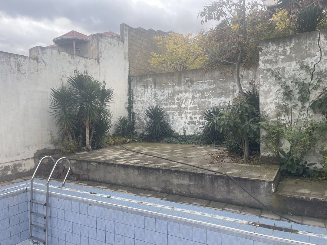 Satılır 4 otaqlı həyət evi/bağ evi 300 m² — Ev, villa, Bakı (12)
