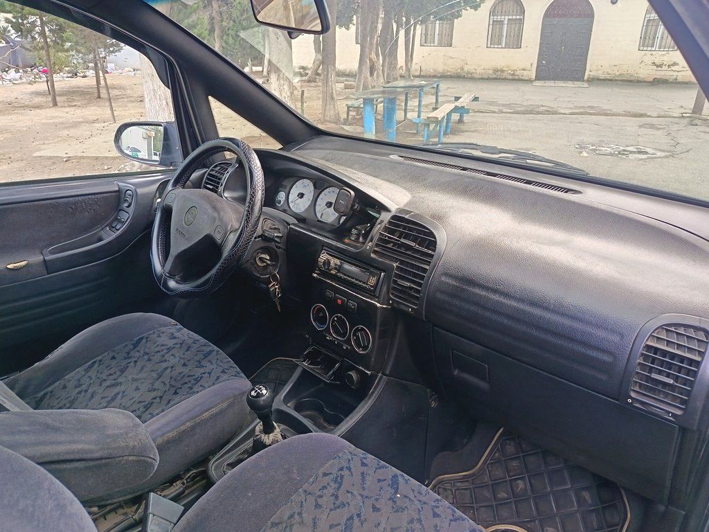 Opel Zafira, 1.6 L, 1999 il, 277 423 km — Avtomobillər, Sumqayıt (7)