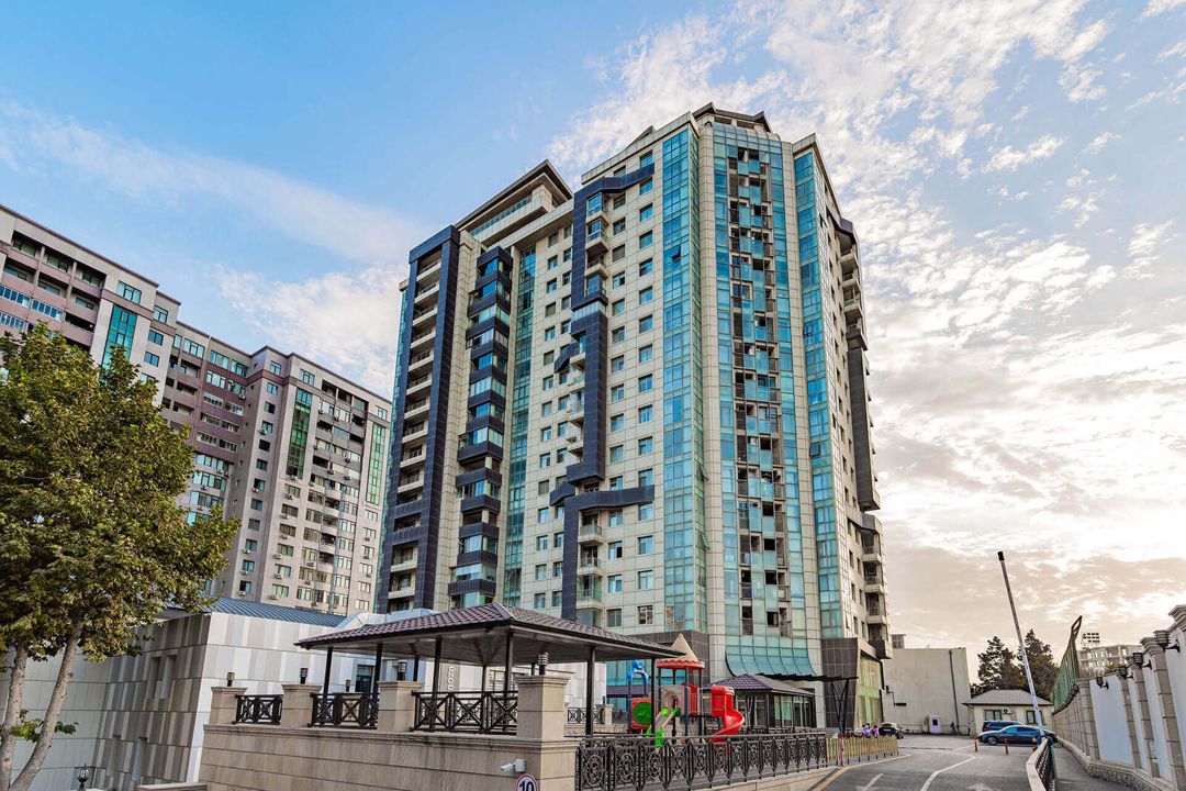 Satılır 3 otaqlı yeni tikili 136 m² — Mənzil, Bakı (2)