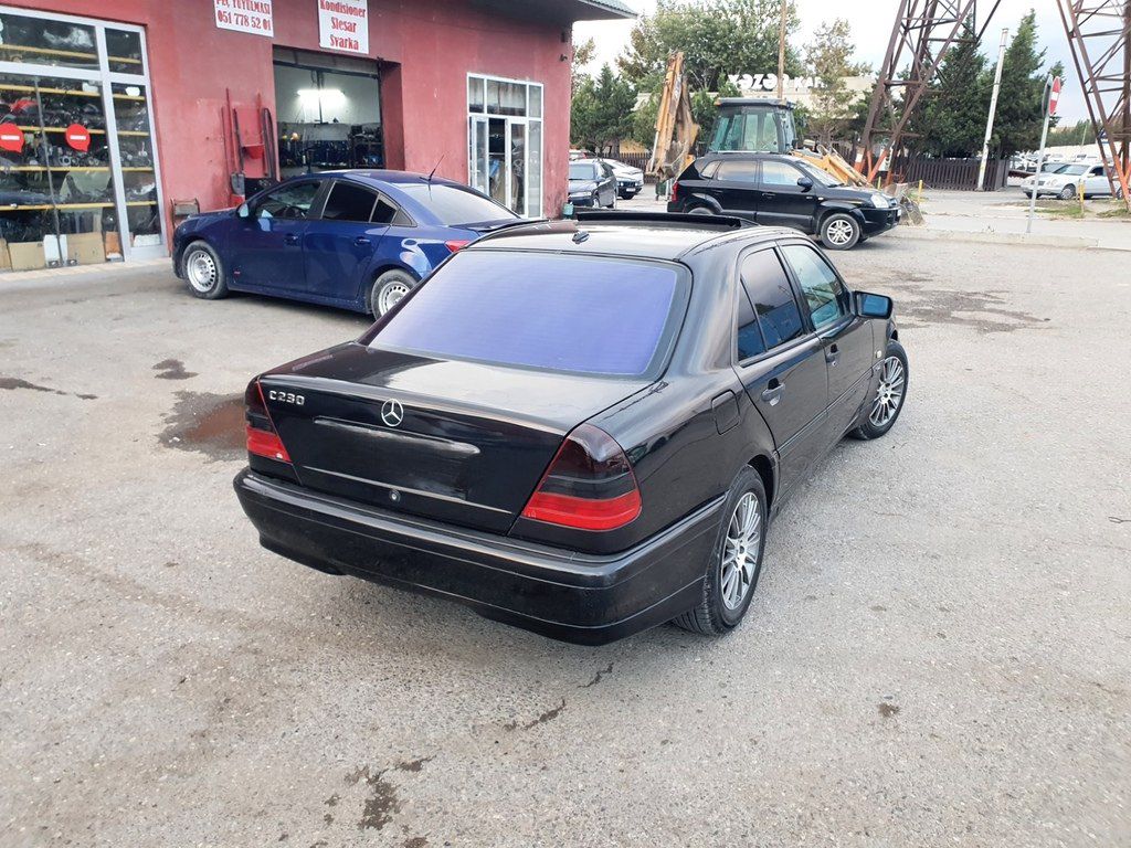 Mercedes C 230, 2.3 L, 1999 il, 372 820 km — Avtomobillər, Bakı (9)