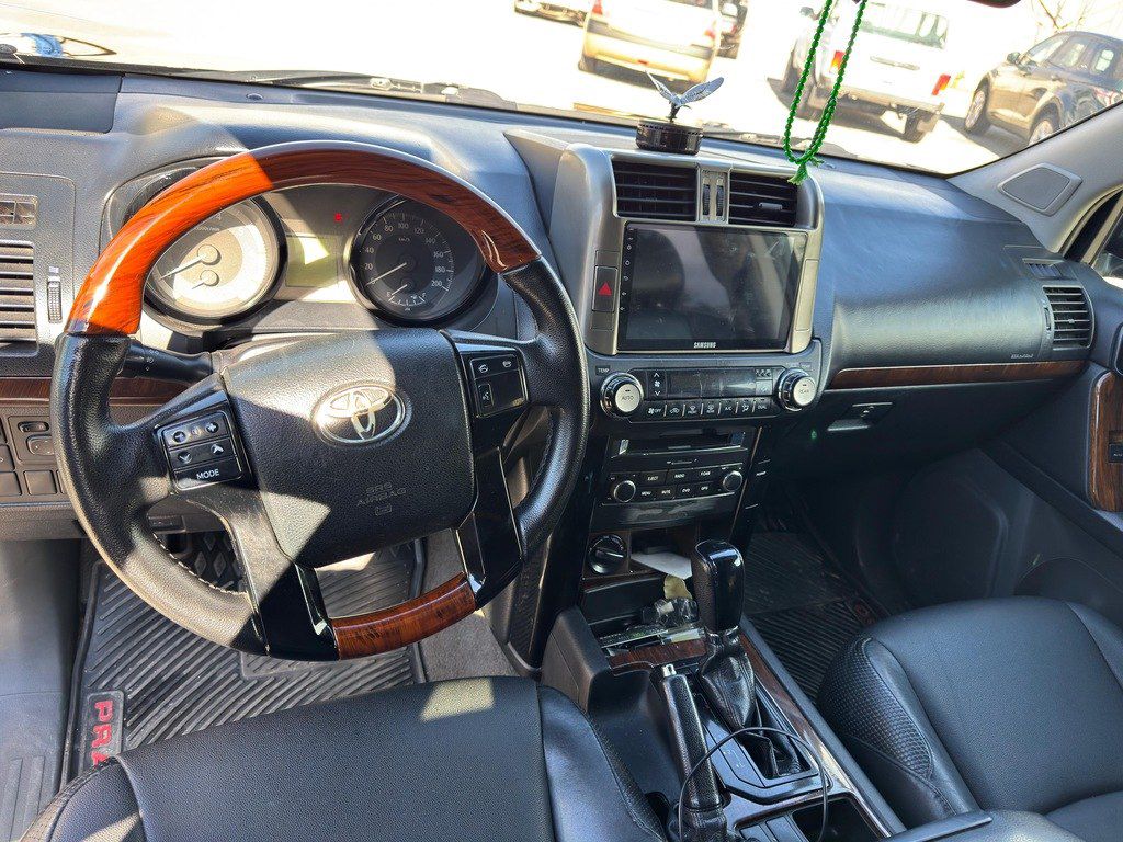 Toyota Land Cruiser Prado, 2.7 L, 2010 il, 246 000 km 77-DD-470 — Avtomobillər, Bakı (8)