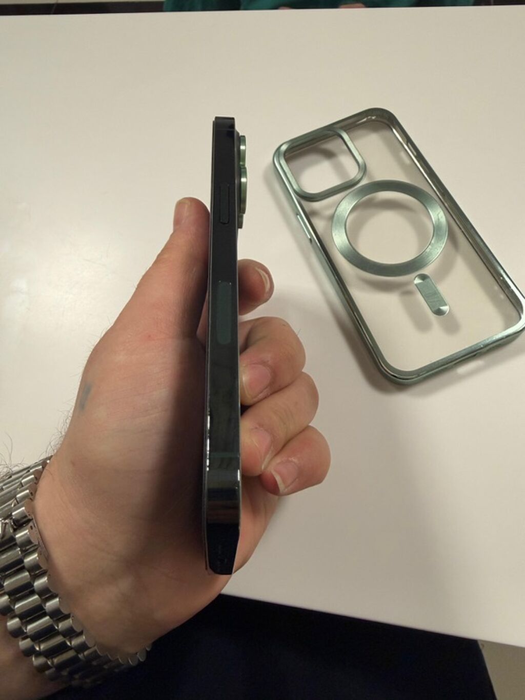 IPhone 15 Pro, Yaşıl, Simsiz şarj — Apple iPhone, Digah (4)