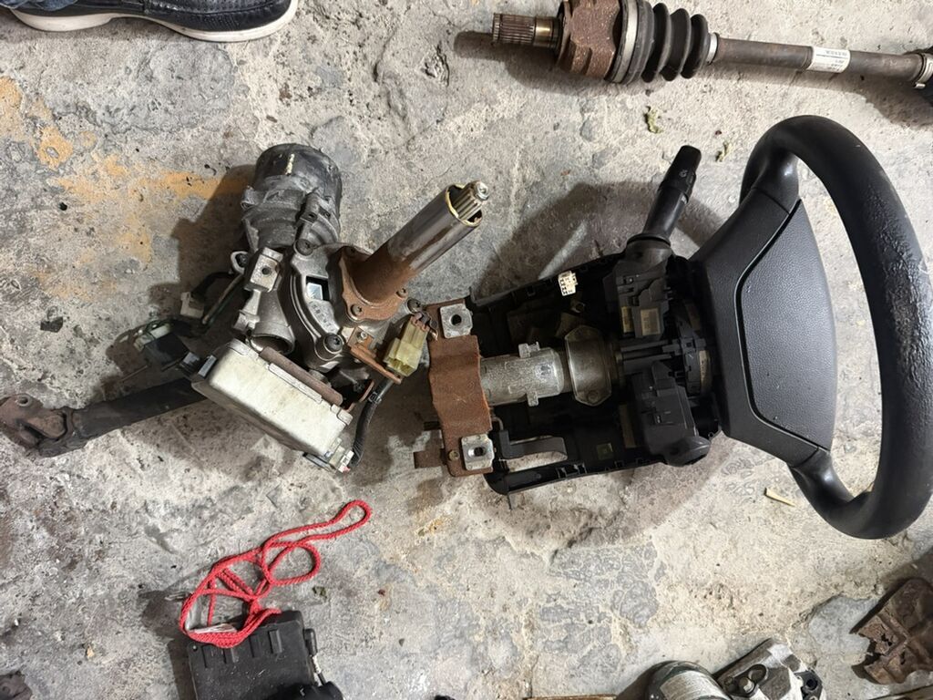 Kia sükan dəsti və sükan kolonu Məhsul tərkibi: - Kia markalı — Təkər idarəetməsi, Bakı (2)