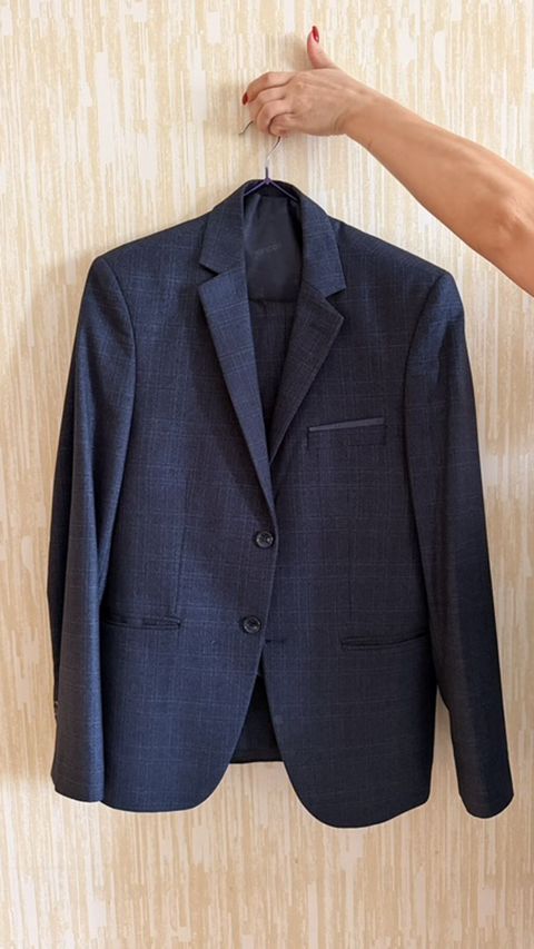 Kişi üçün üçlük kostyum dəsti - Rəng: tünd boz/navy arası, xırda — Xırdalan