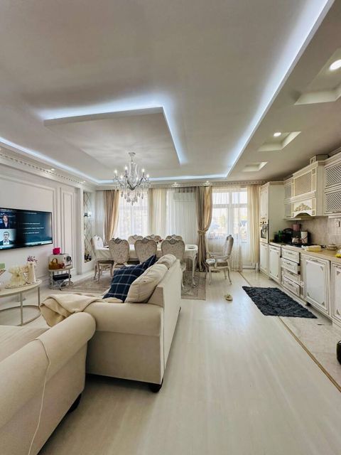 Satılır 3 otaqlı yeni tikili 107 m² — Bakı