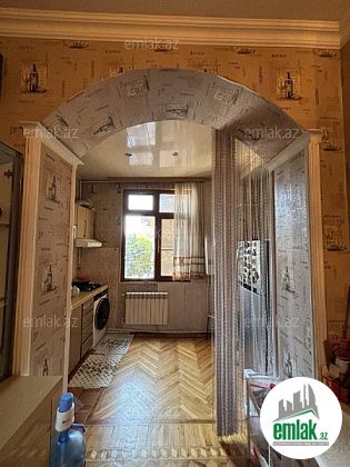 Satılır 4 otaqlı 120 m² köhnə tikili 28 May m — Mənzil (11)