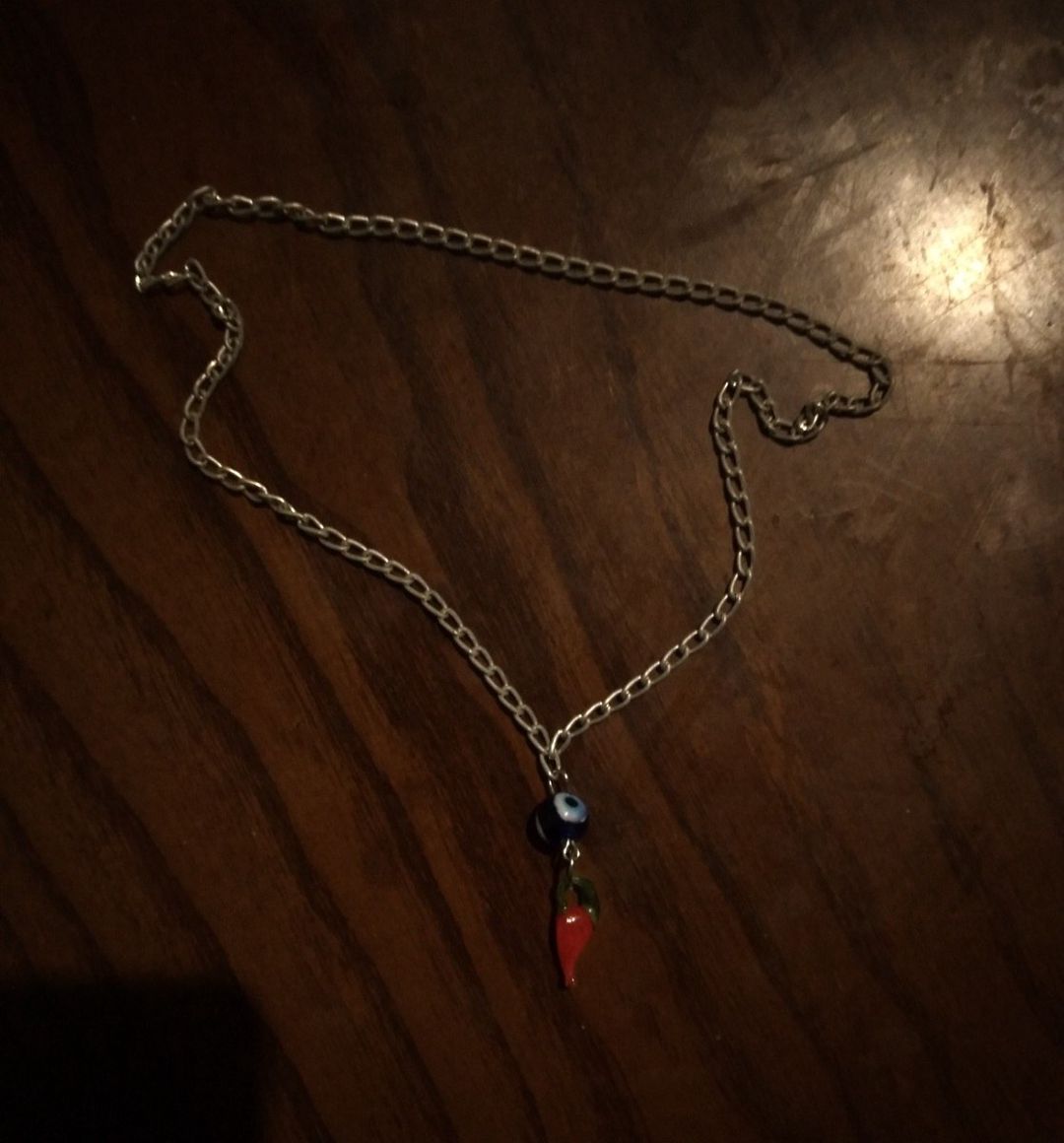 Bibər talisman muncuqlu boyunbağılar — Şəxsi əşyalar, Bakı (5)
