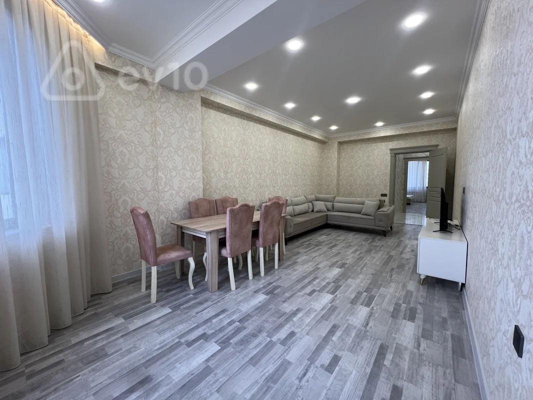 4 otaqlı mənzil, 150 m², Qulu Quliyev — kirayə — Mənzil, Bakı