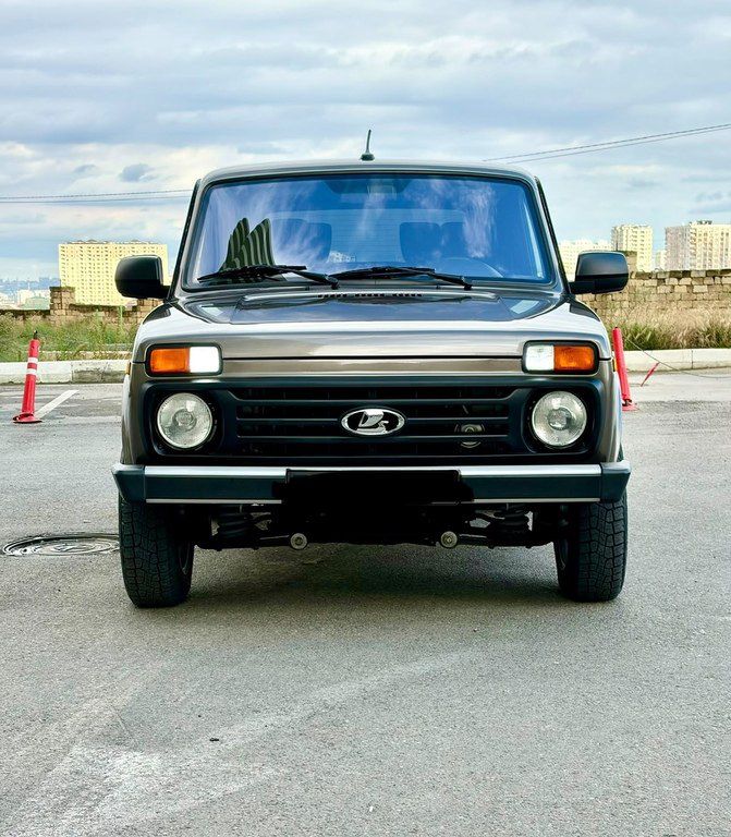 Lada (VAZ) Niva, 1.7 L, 2024 il, 27 000 km — Avtomobillər, Bakı (2)