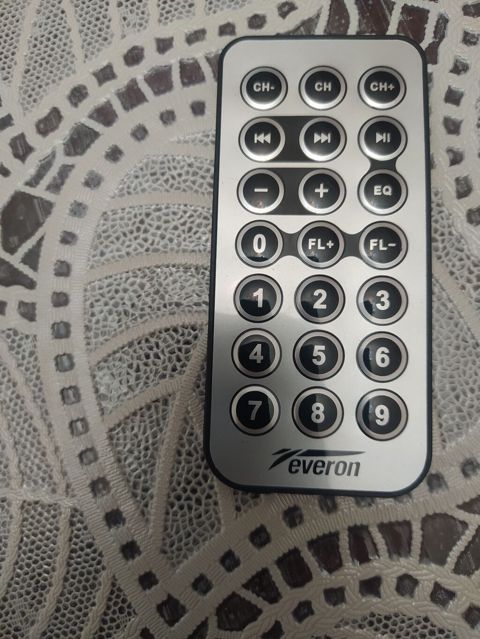 Everon mini pult - Kompakt universal tipli IR uzaqdan idarəetmə pulti — Sumqayıt