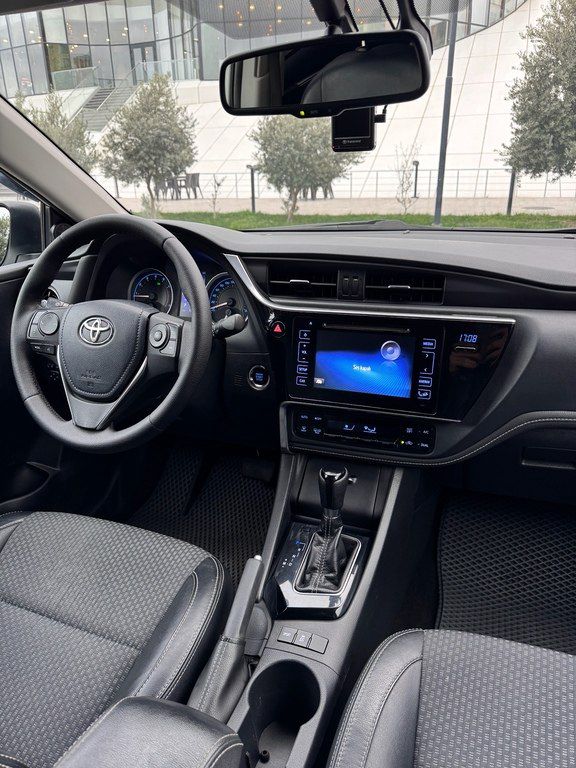 Toyota Corolla, 1.8 L, 2017 il, 139 600 km — Avtomobillər, Sumqayıt (12)