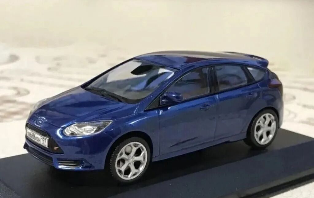 Məhsul: Ford Focus ST miqyasyla model avtomobil - Miqyas: 1:43 — Oyuncaq nəqliyyatı, Bakı