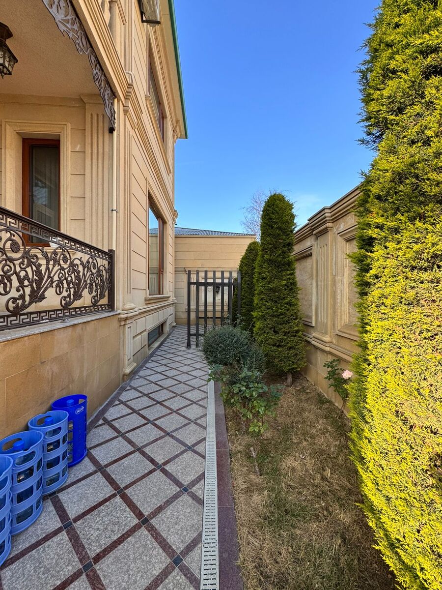 Satılır 6 otaqlı həyət evi/bağ evi 400 m² — Ev, villa, Bakı (6)