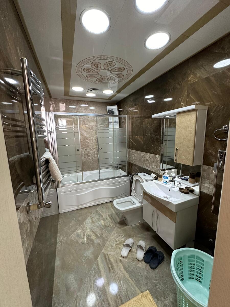 İcarəyə verilir 4 otaqlı yeni tikili 195 m² — Mənzil, Bakı (8)