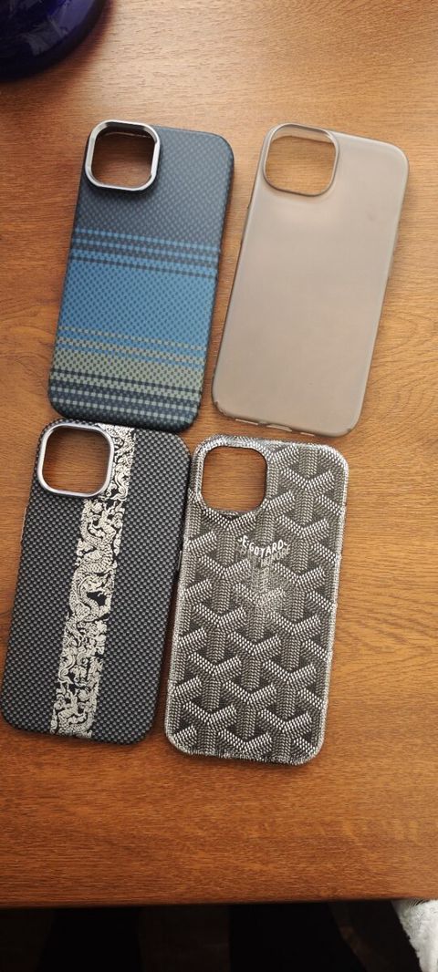 Apple iPhone 15 üçün arxalıqlar — Bakı